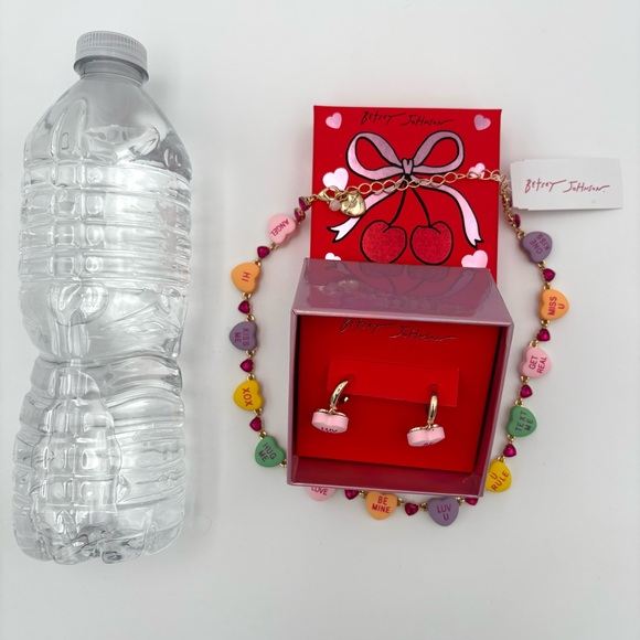 💕 Betsey Johnson Candy Hearts Necklace Earrings Set - Picture 9 of 9